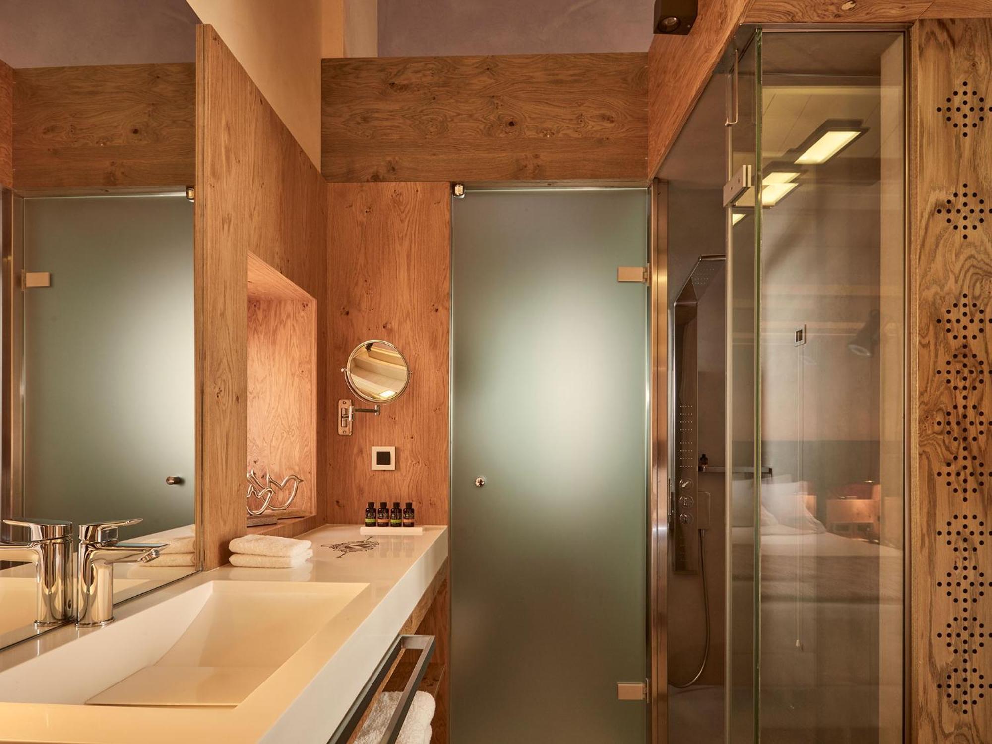 Junior Suite Terrace Outdoor Hydromassage Tub,1278155500:JPEG